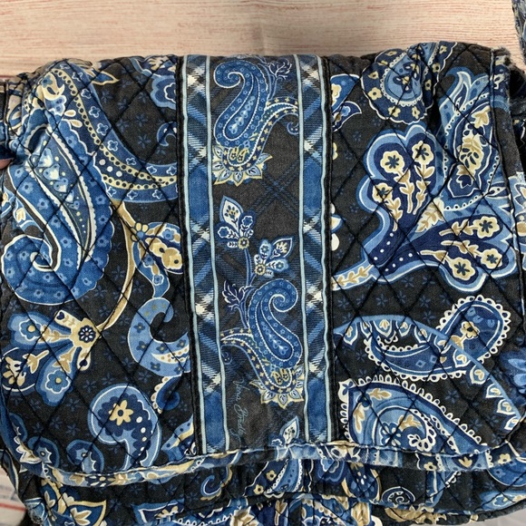 Vera Bradley Windsor Navy Fold Over Bag - Picture 9 of 9